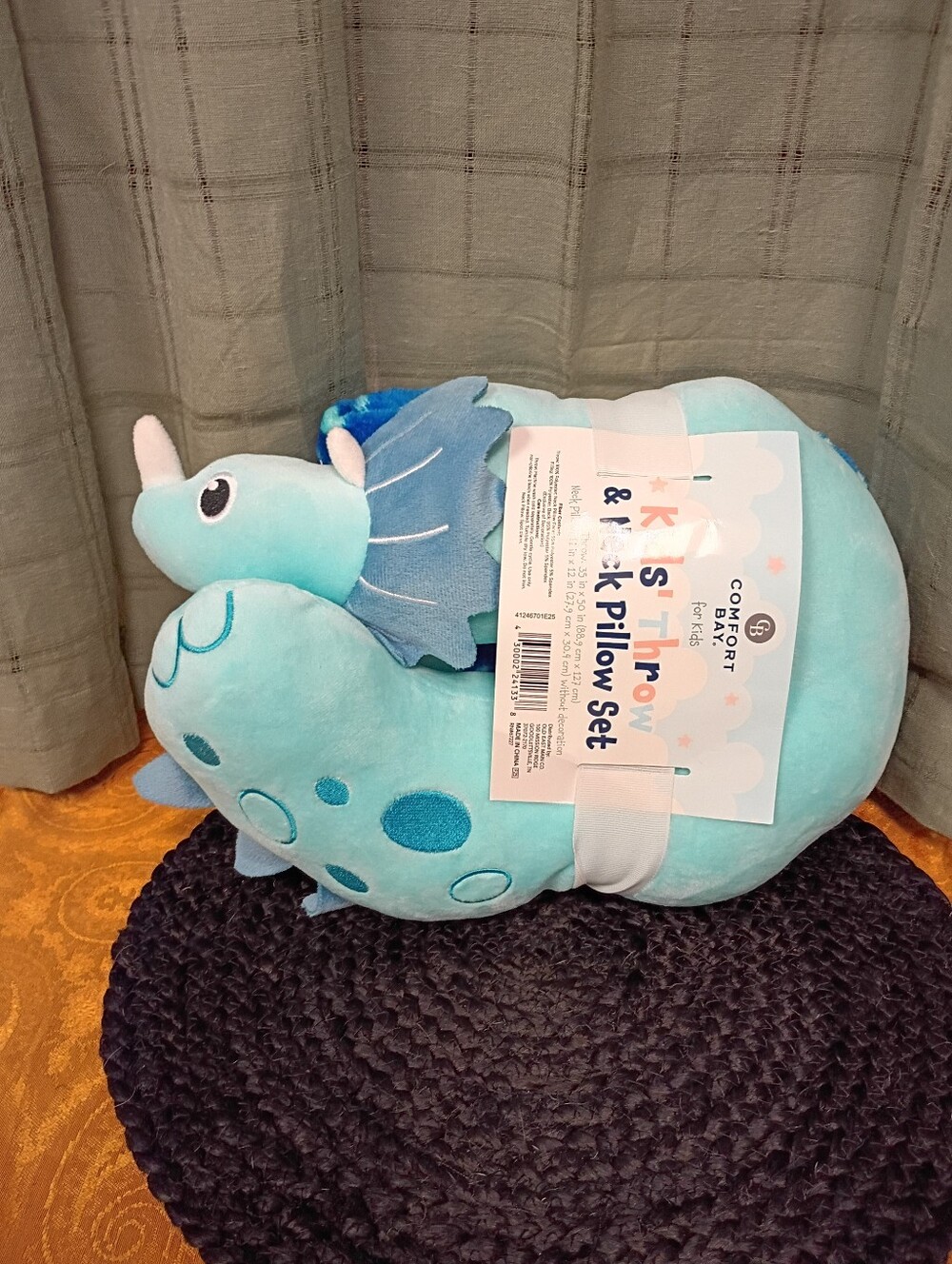 NWT Comfort Bay For Kids Blue Dinosaur Throw And Neck Pillow Set (Sizes Below)